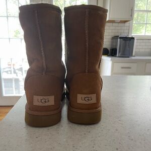 Classic Short Ugg Boots